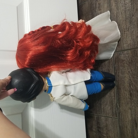 Authentic Disney Eric & Ariel dolls - Picture 2 of 5